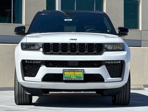 New 2026 Jeep Grand Cherokee L Summit w/ Obsidian Package AWD/4WD image 6