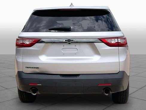 Used 2019 Chevrolet Traverse LS w/ LPO, Blackout Package FWD image 6