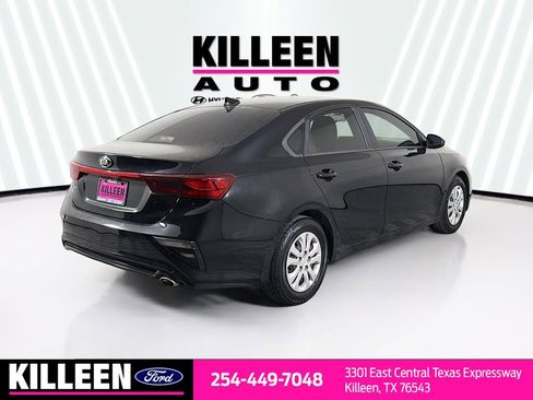 Used 2019 Kia Forte LXS image 8