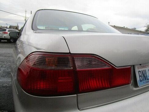 Used 1999 Honda Accord LX image 25