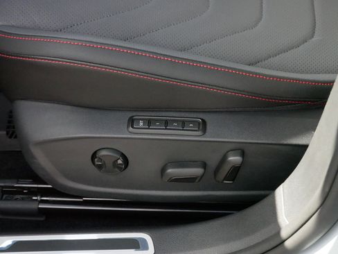 Certified 2025 Volkswagen Jetta GLI Autobahn w/ GLI Black Package image 20