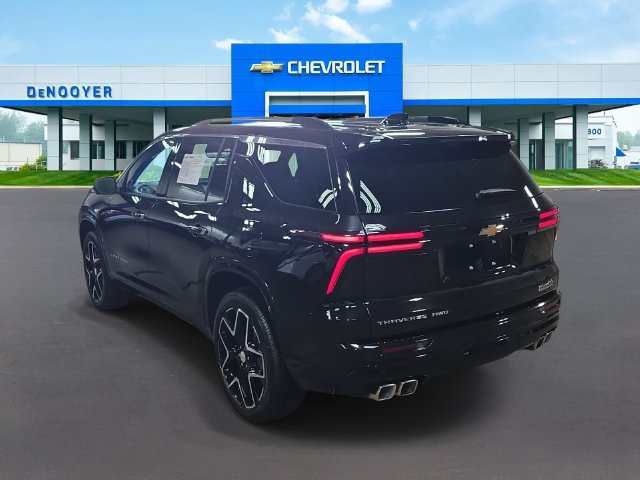Used 2026 Chevrolet Traverse High Country w/ LPO, Floor Liner Package AWD/4WD image 8