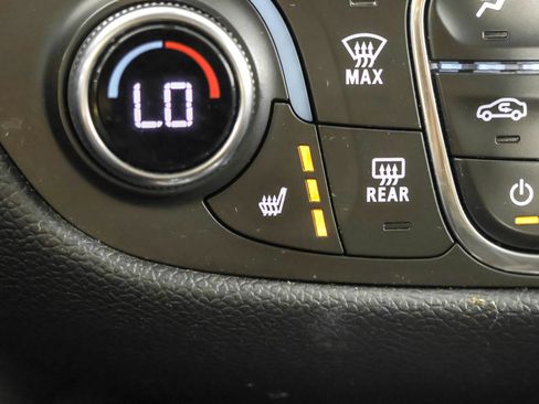 Used 2019 Chevrolet Equinox LT AWD/4WD image 32