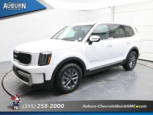 Used 2024 Kia Telluride LX image 1