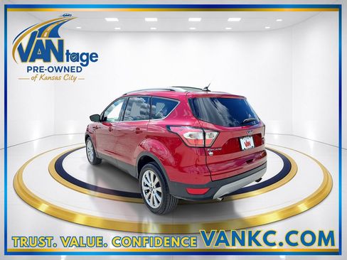 Used 2018 Ford Escape Titanium AWD/4WD image 9