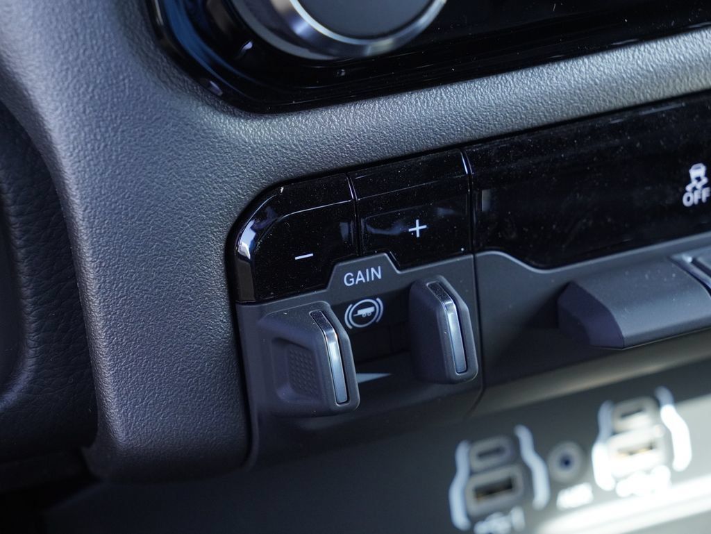 New 2026 RAM 1500 Big Horn AWD/4WD image 25