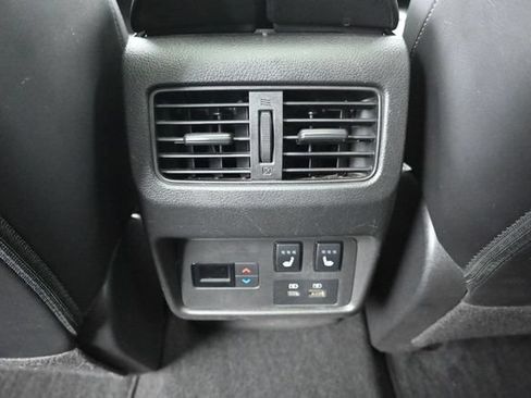 Used 2023 Nissan Rogue Platinum w/ Platinum Premium Package AWD/4WD image 26