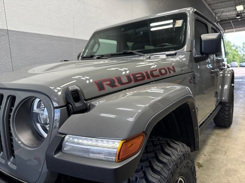 Used 2022 Jeep Wrangler Unlimited Rubicon w/ LED Lighting Group AWD/4WD image 37