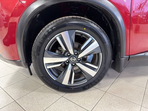 Used 2021 Nissan Rogue SL image 11