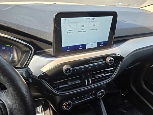 Used 2020 Ford Escape SE Sport image 9