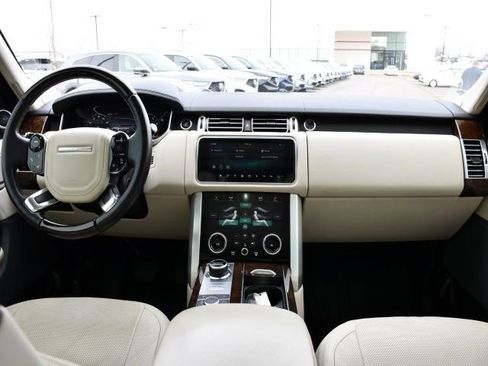 Used 2020 Land Rover Range Rover HSE image 21