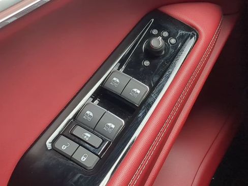 Used 2024 Jeep Wagoneer Launch Edition AWD/4WD image 31