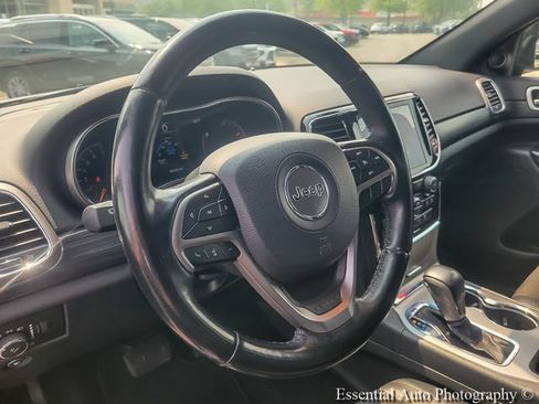 Used 2020 Jeep Grand Cherokee Altitude AWD/4WD image 15