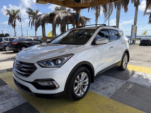 Used 2018 Hyundai Santa Fe Sport 2.0T FWD image 1