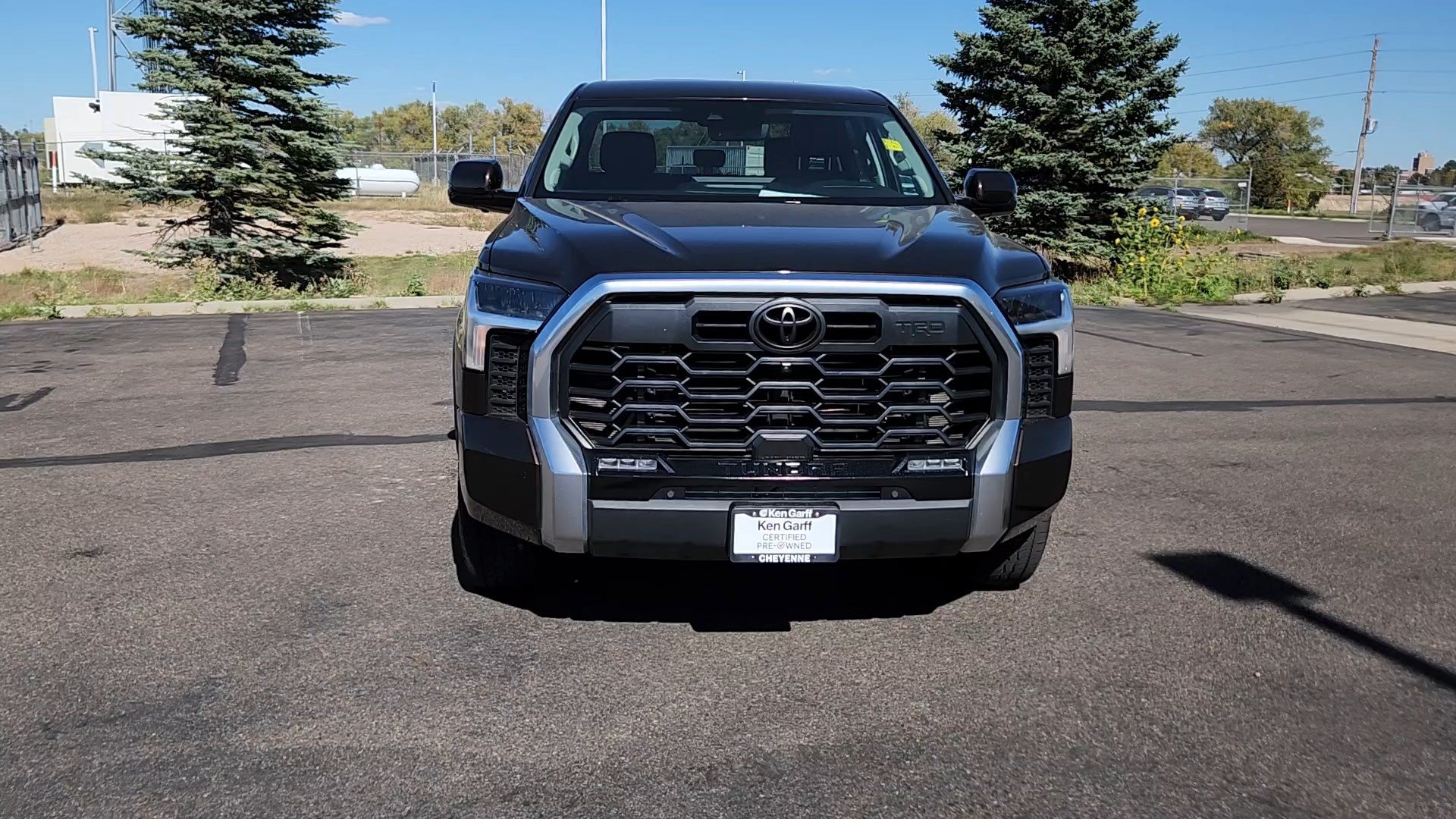 Used 2023 Toyota Tundra Limited w/ TRD Off-Road Package AWD/4WD image 4
