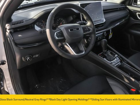 New 2026 Jeep Compass Latitude image 4