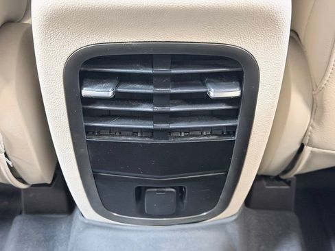 Used 2018 Lincoln MKC Premiere FWD image 22