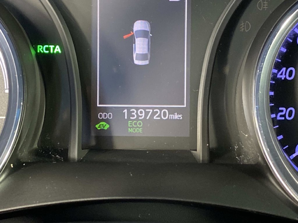 Used 2020 Toyota Camry LE w/ Sunroof Package FWD image 21