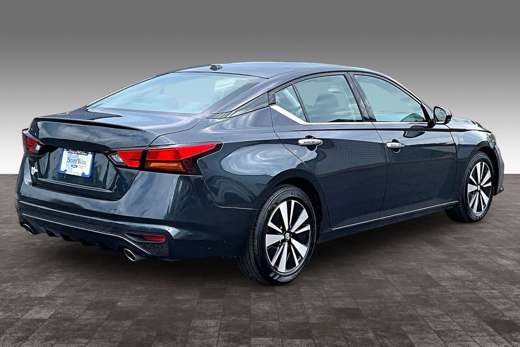 Used 2020 Nissan Altima 2.5 SV FWD image 28