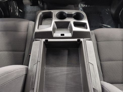 Used 2024 Chevrolet Silverado 1500 LT AWD/4WD image 17