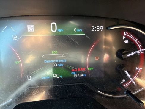 Used 2023 Toyota RAV4 XLE FWD image 13