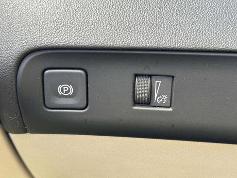 Used 2023 Buick Enclave Essence w/ Experience Buick Package image 29