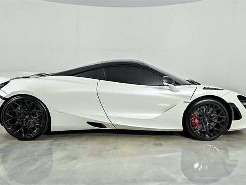 Used 2018 McLaren 720S RWD image 14