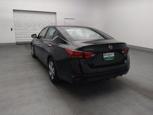 Used 2024 Nissan Altima 2.5 S FWD image 5