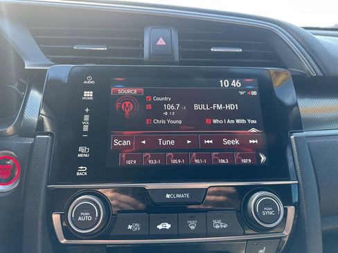 Used 2018 Honda Civic EX image 3