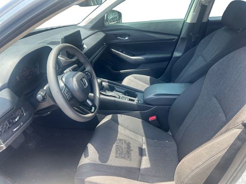 Used 2024 Honda Accord EX image 9