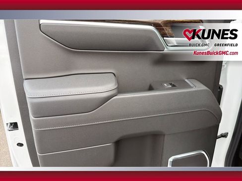 New 2026 GMC Sierra 1500 Elevation image 36