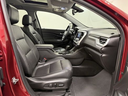 Used 2019 GMC Acadia SLT image 29