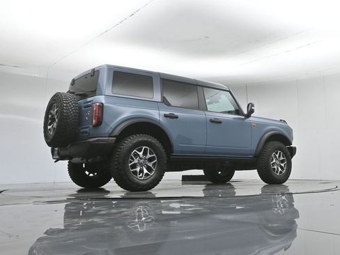 Certified 2025 Ford Bronco Badlands AWD/4WD image 51