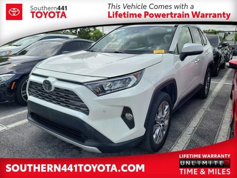 Used 2020 Toyota RAV4 Limited FWD image 1