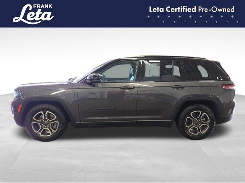 Used 2022 Jeep Grand Cherokee Trailhawk w/ Advanced Protech Group II AWD/4WD image 3