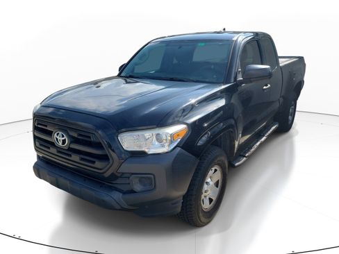 Used 2016 Toyota Tacoma SR RWD image 9