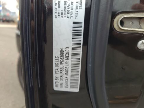 Used 2023 RAM 2500 Limited image 29