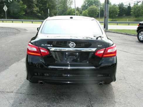 Used 2017 Nissan Altima 2.5 SV FWD image 23