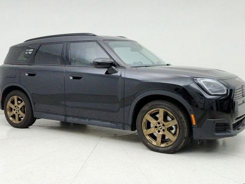 Used 2025 MINI Cooper Countryman SE image 3