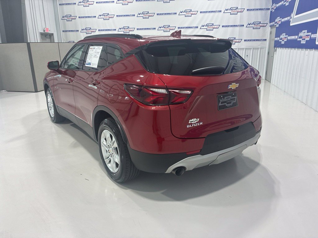 Used 2019 Chevrolet Blazer LT w/ Sound & Technology Package FWD image 4