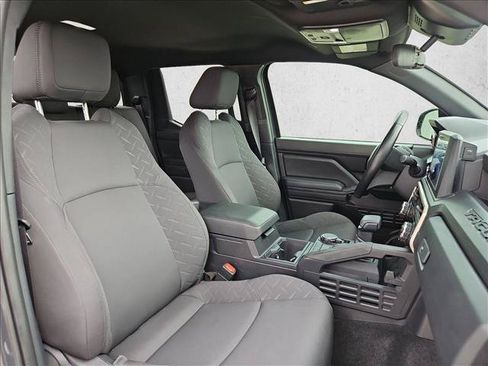 Used 2025 Toyota Tacoma SR AWD/4WD image 19