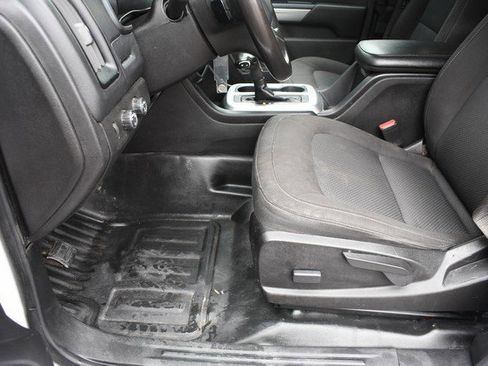 Used 2020 Chevrolet Colorado LT w/ Safety Package image 15