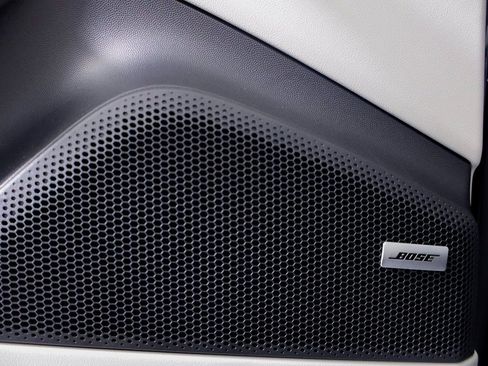 New 2025 Porsche Macan Electric image 21