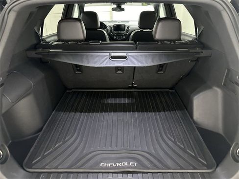 Used 2023 Chevrolet Equinox RS w/ RS Leather Package image 16