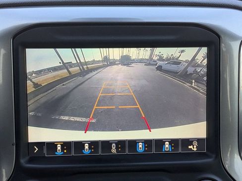 Used 2019 Chevrolet Silverado 1500 LTZ image 22