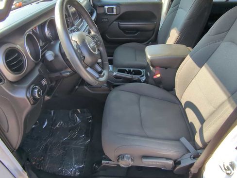 Used 2023 Jeep Wrangler Sport S image 10