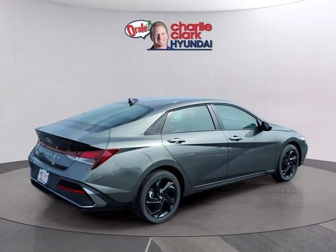 New 2026 Hyundai Elantra Sport FWD image 5