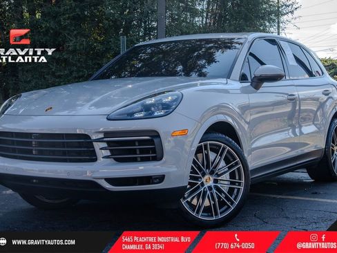 Used 2022 Porsche Cayenne Platinum Edition image 1