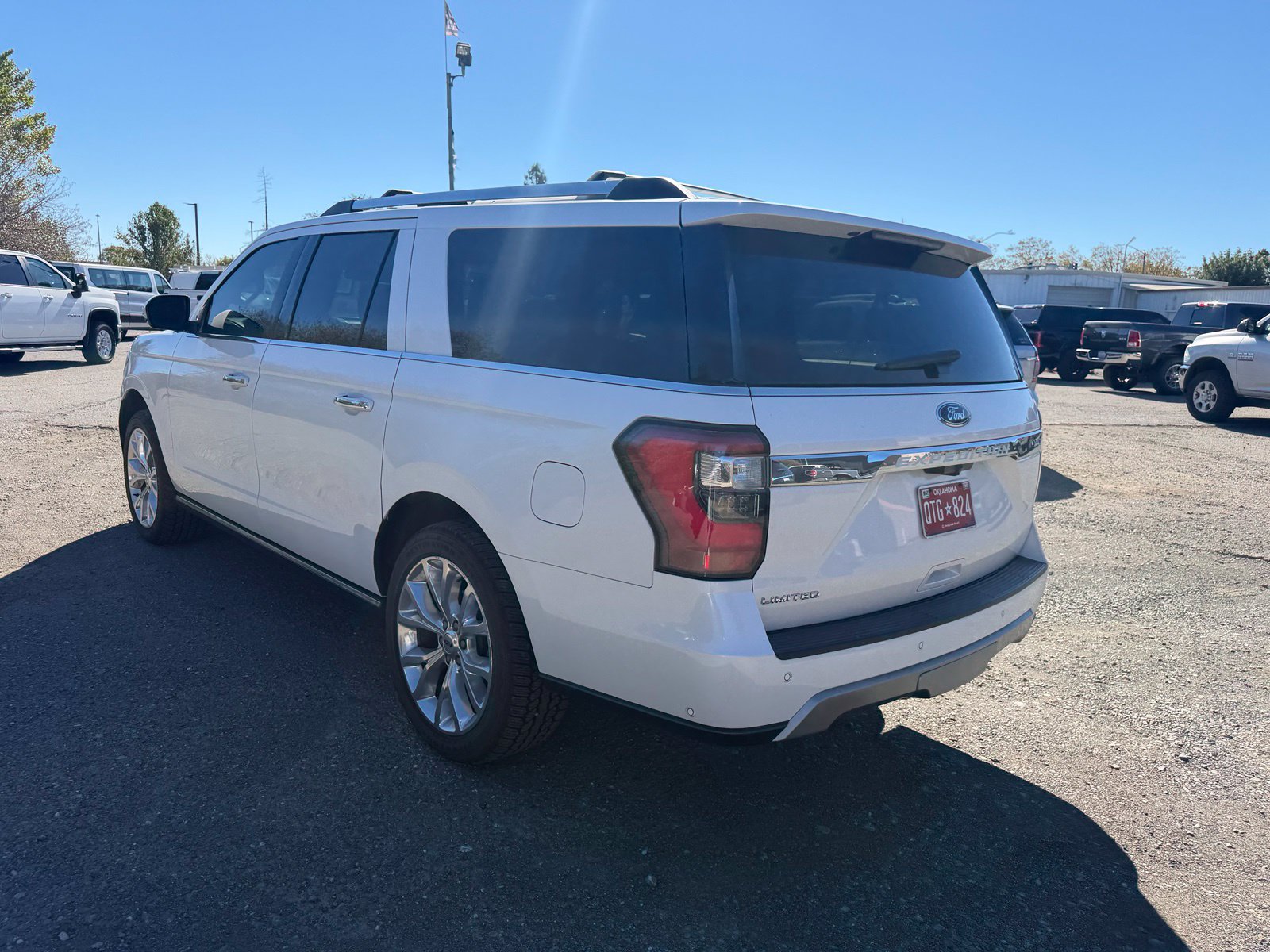 Used 2019 Ford Expedition Max Limited w/ Equipment Group 302A AWD/4WD image 3