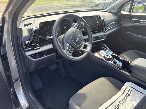 Used 2023 Kia Sportage LX AWD/4WD image 12